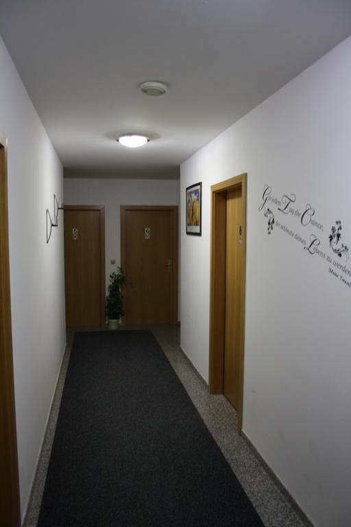 Pension Kirchenwirt Niederaichbach Exteriér fotografie